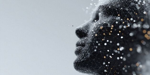 © SolaruS - stock.adobe.com Abstraktes Profil eines menschlichen Gesichts, das aus einem Netzwerk miteinander verbundener Linien und leuchtender Partikel aufgebaut ist.